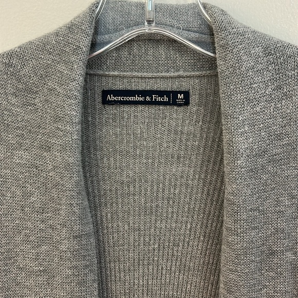 Abercrombie and fitch ribbed High Low Dolman Open Cardigan. Size Med. Light Gray - Picture 2 of 10